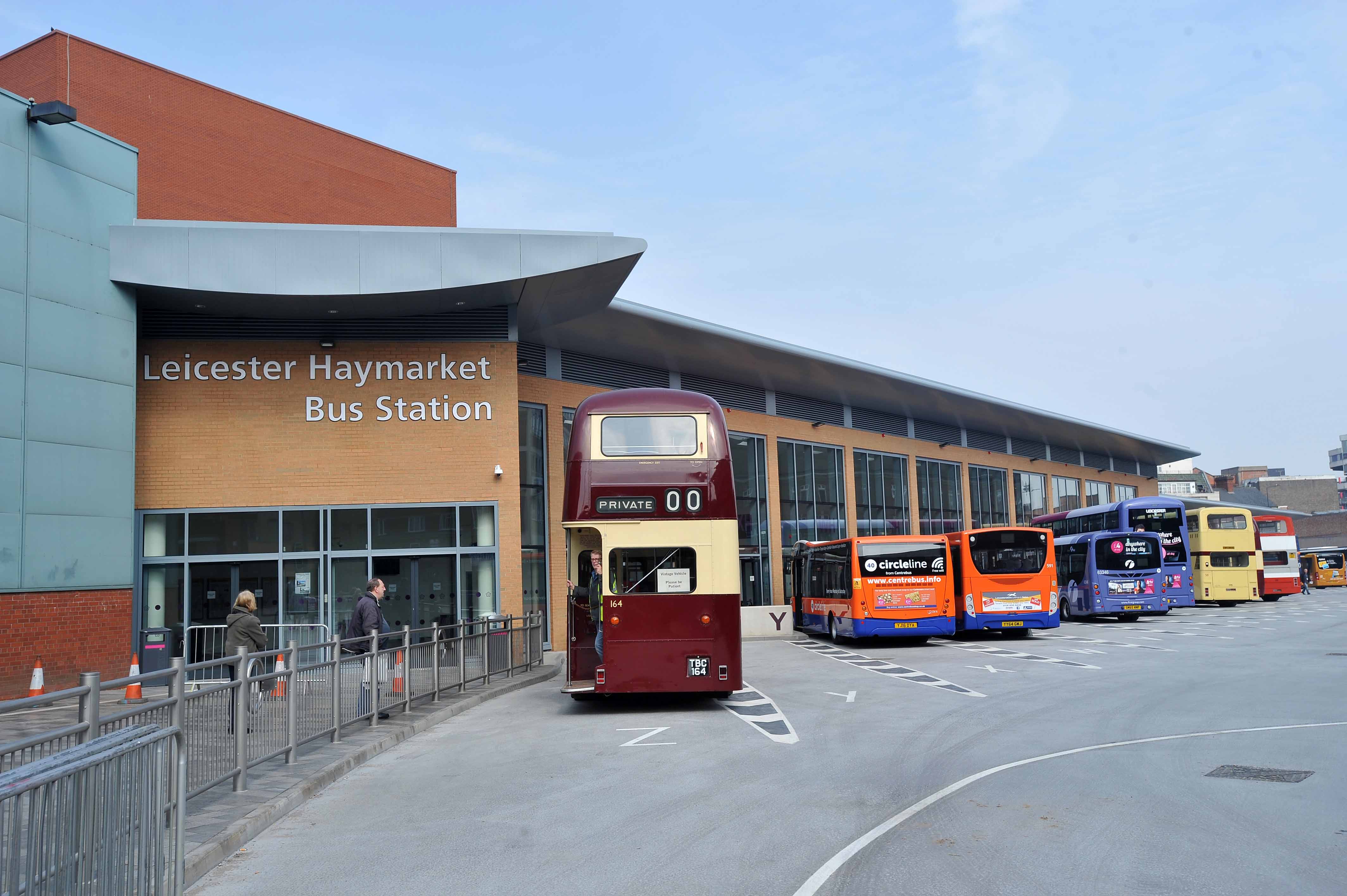 Bus Station Wallpapers High Quality | Download Free
