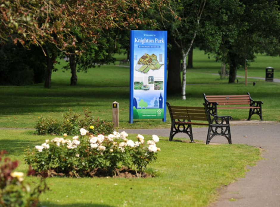 Aylestone Hall Gardens park